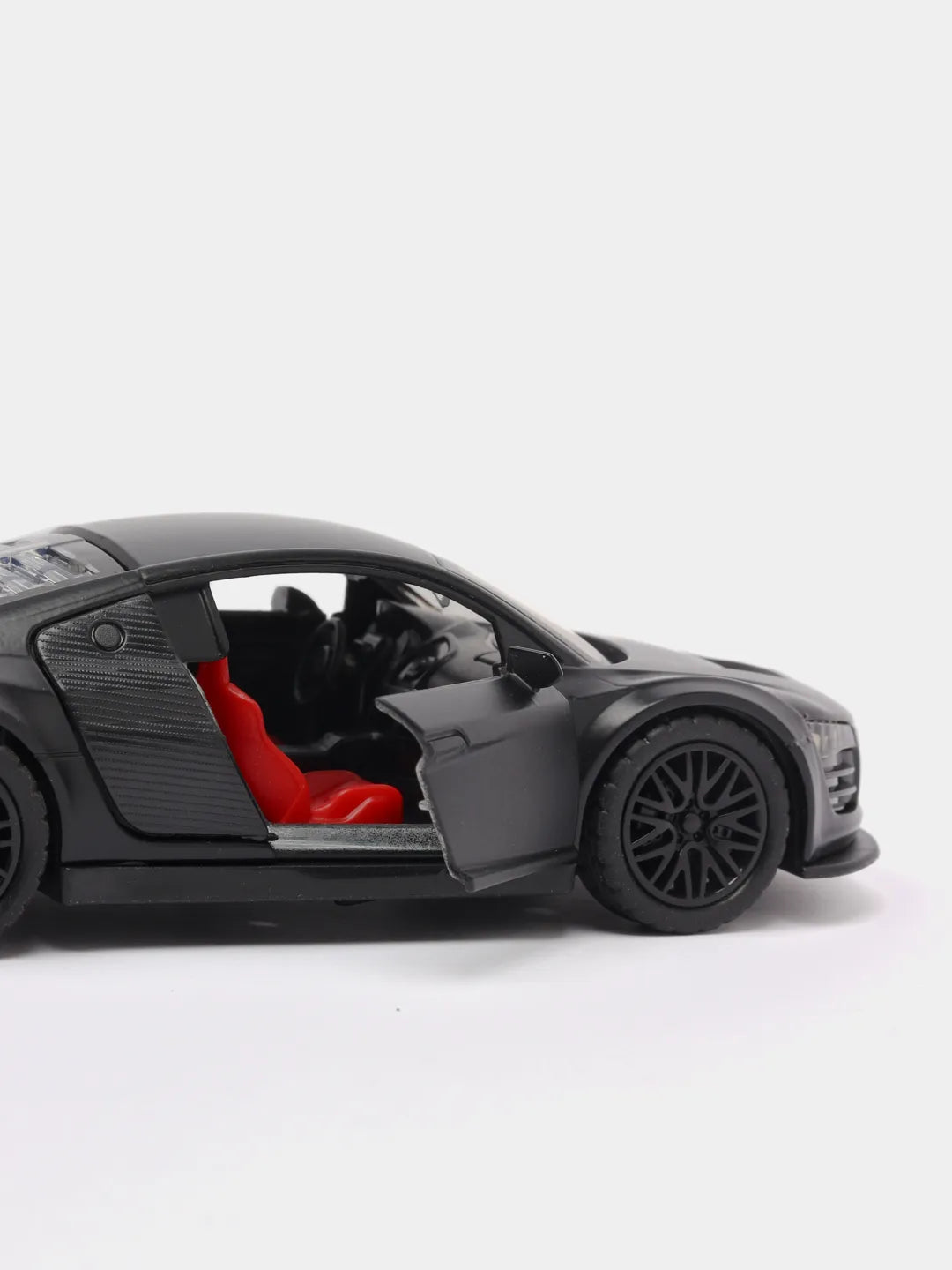 Audi R8 SPORTS BLACK 1:36 Scale