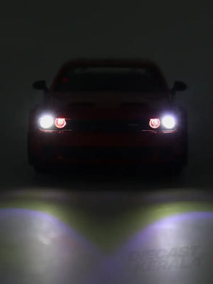 1:24 DODGE Challenger SRT Scale model car RED 1:24 scale model
