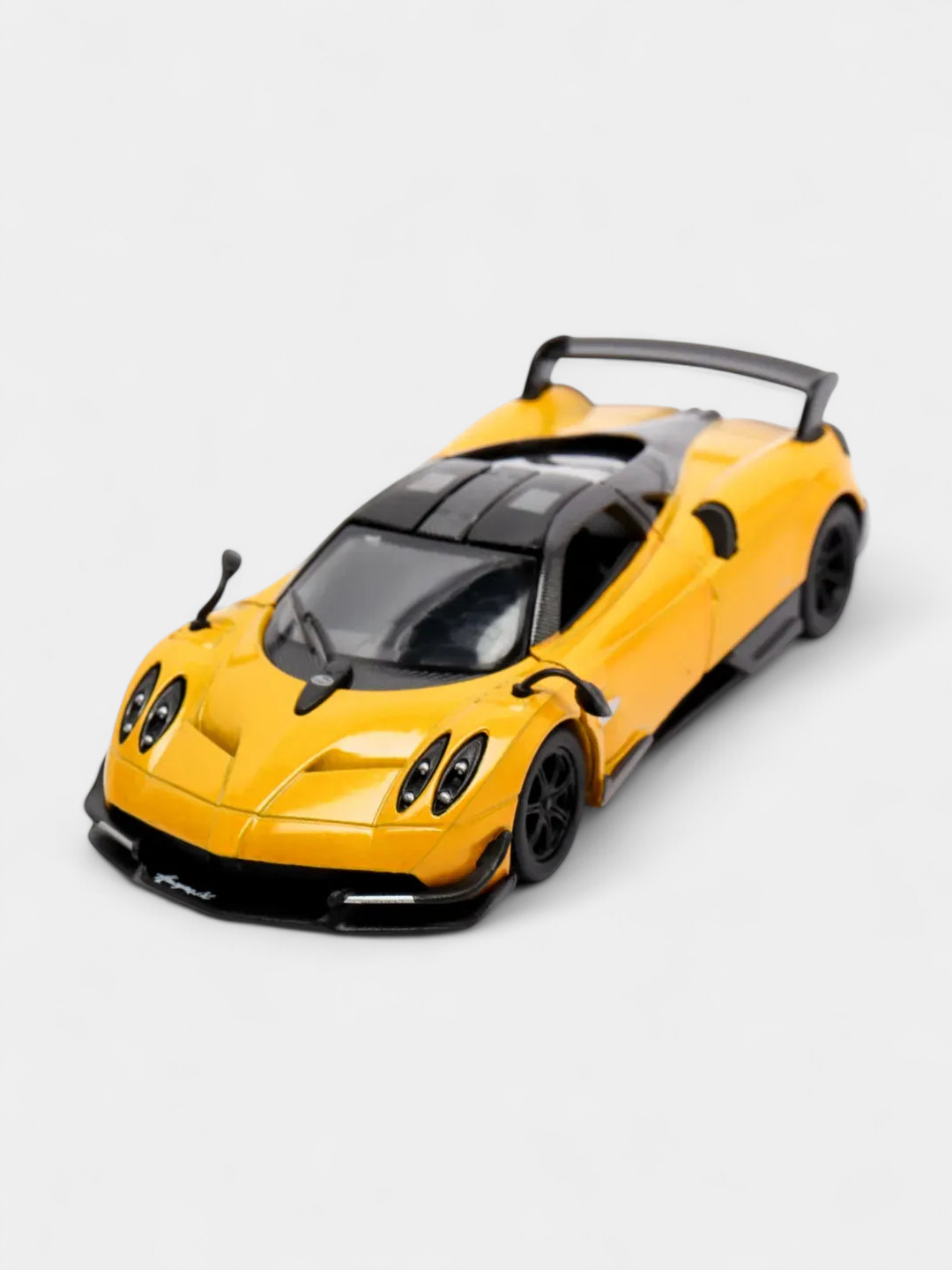 Kinsmart 2016 Pagani Huayra BC 2016 KT5400 1:38 Scale Model